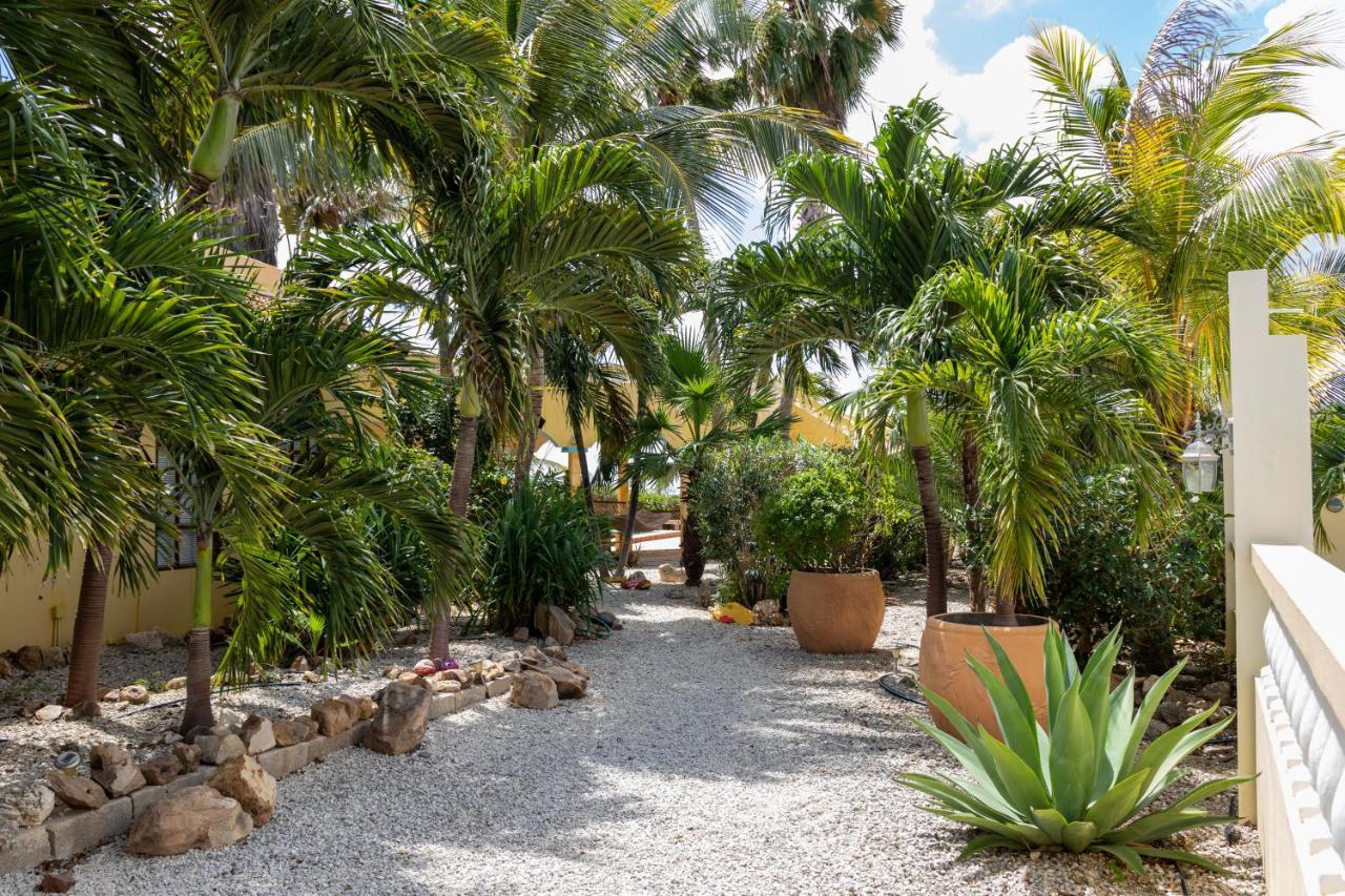 Goood Resort Kralendijk Exterior foto