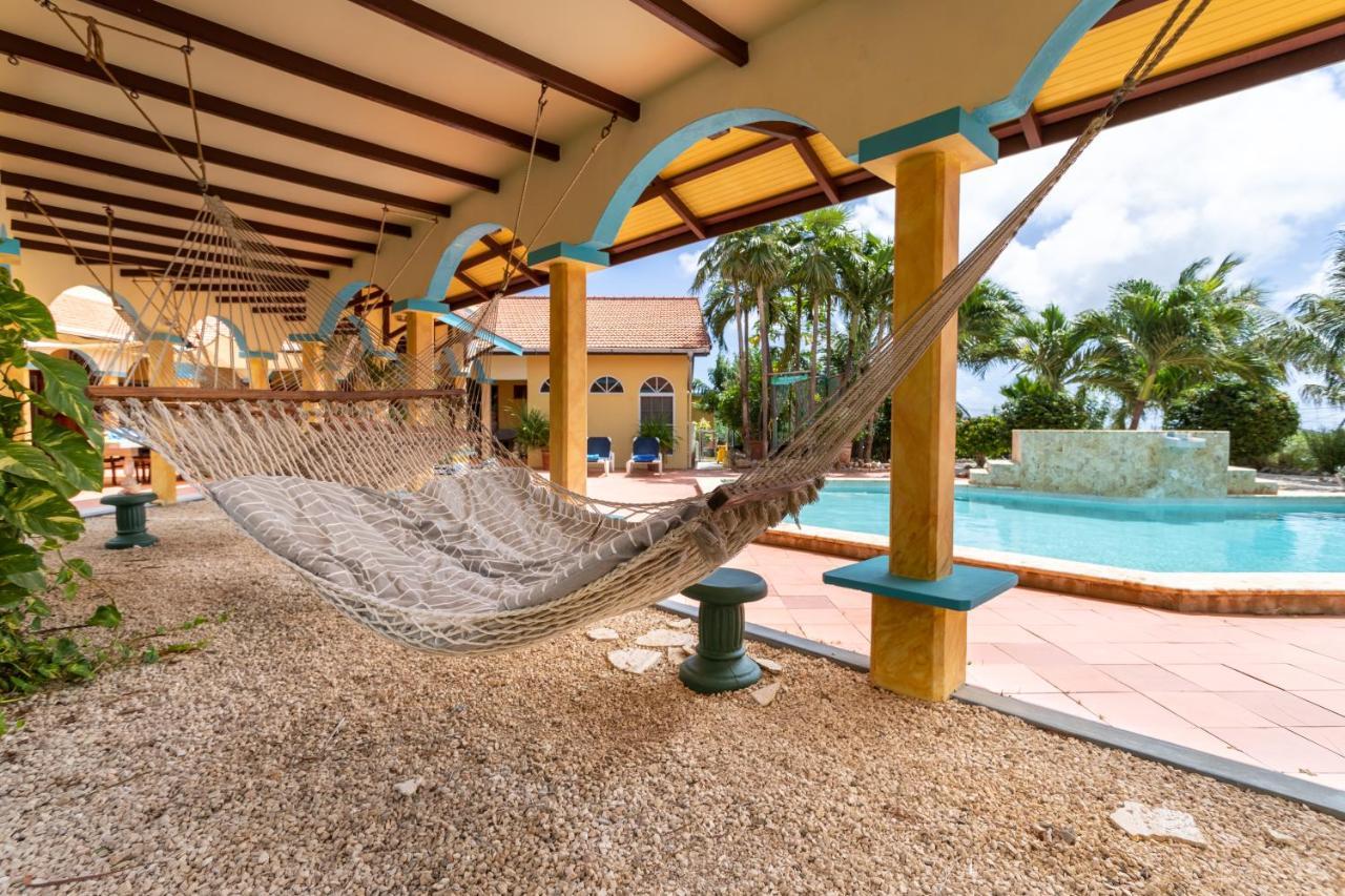 Goood Resort Kralendijk Exterior foto